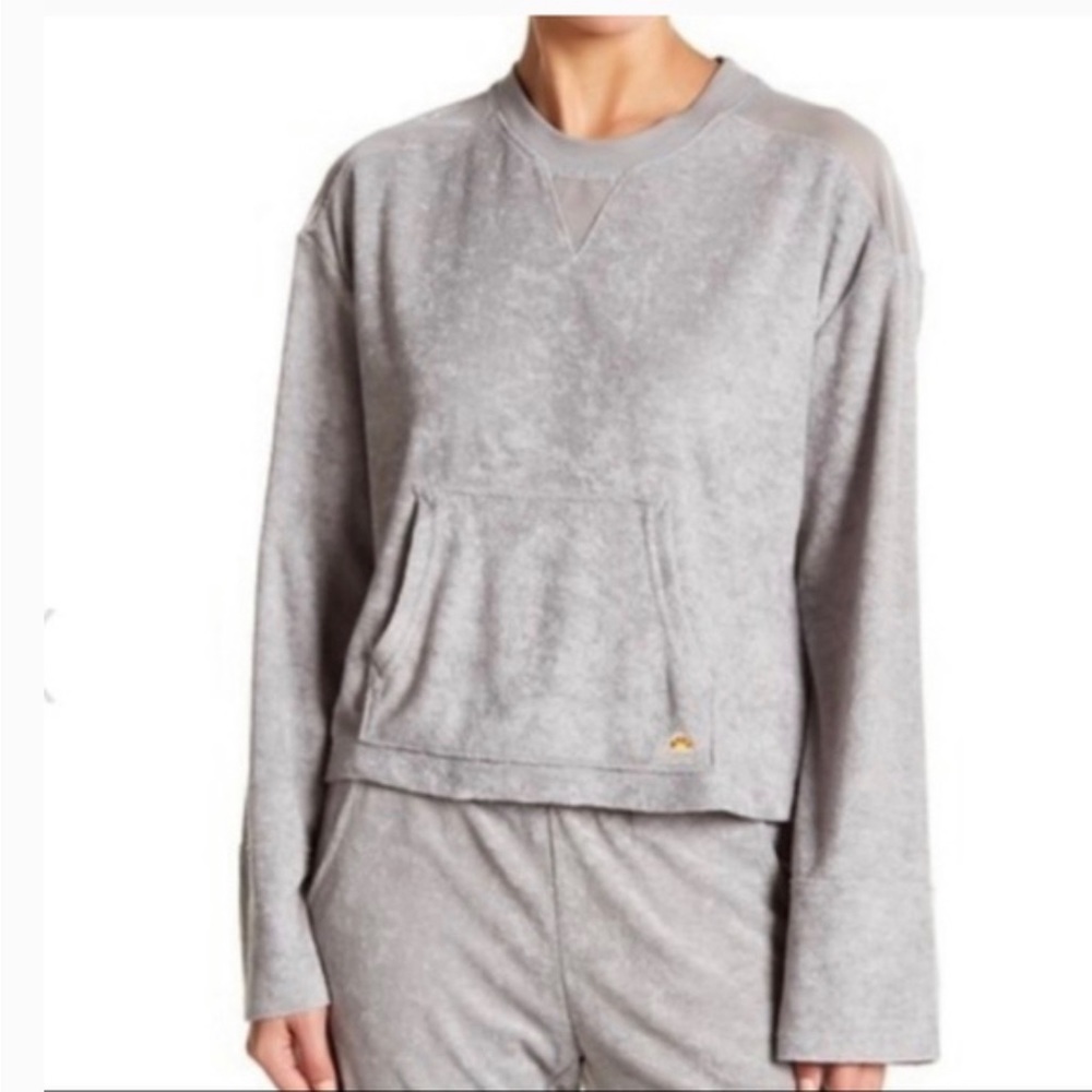 Light Gray Sheer-Back Long Sleeve Women’s Top
